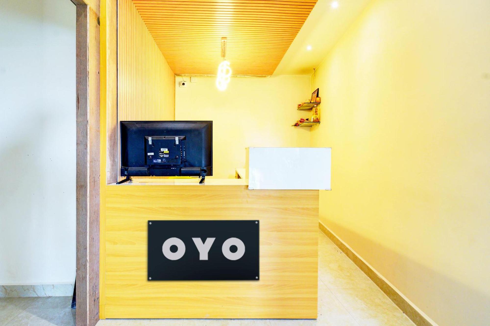 Hotel O Svs Suites Luxury Rooms Trimulgherry Exteriör bild