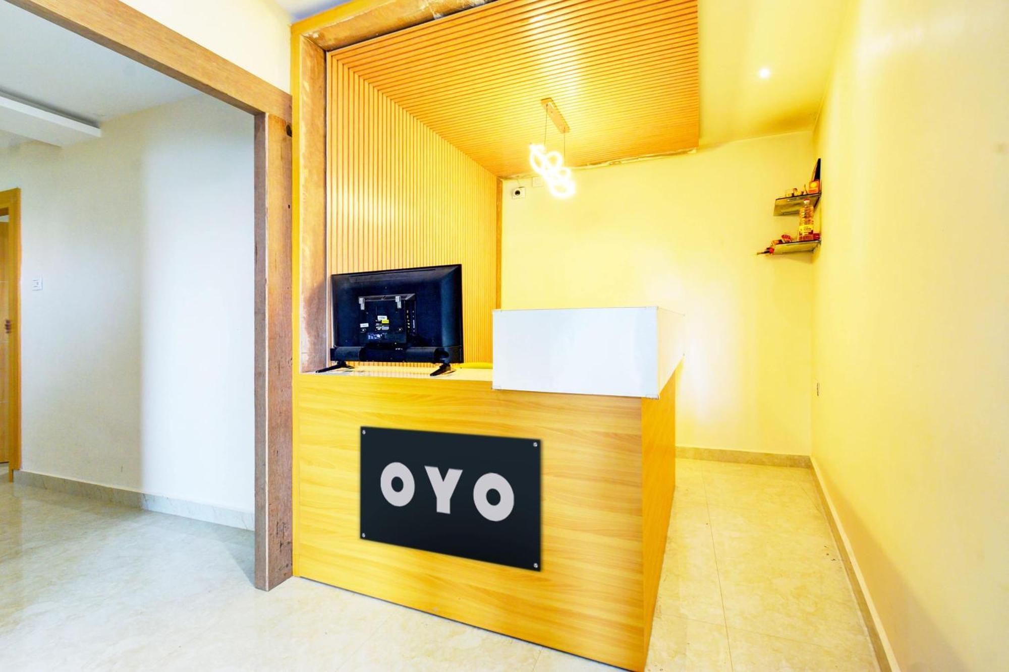 Hotel O Svs Suites Luxury Rooms Trimulgherry Exteriör bild
