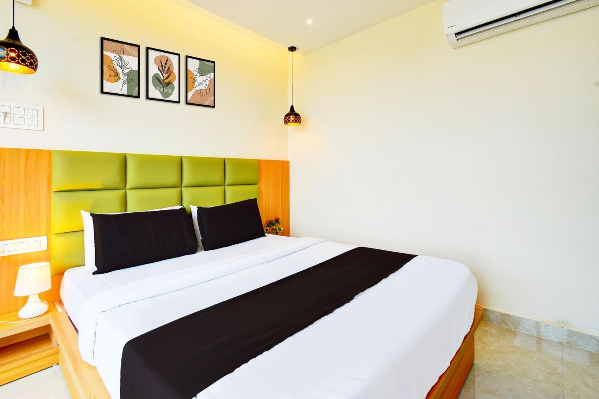 Hotel O Svs Suites Luxury Rooms Trimulgherry Exteriör bild